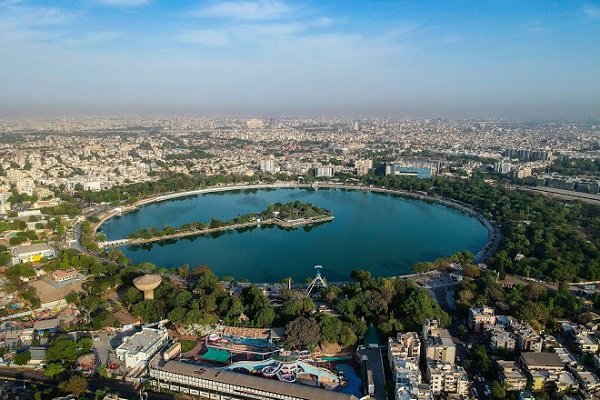 taxi-for-kankari-lake-ahmedabad