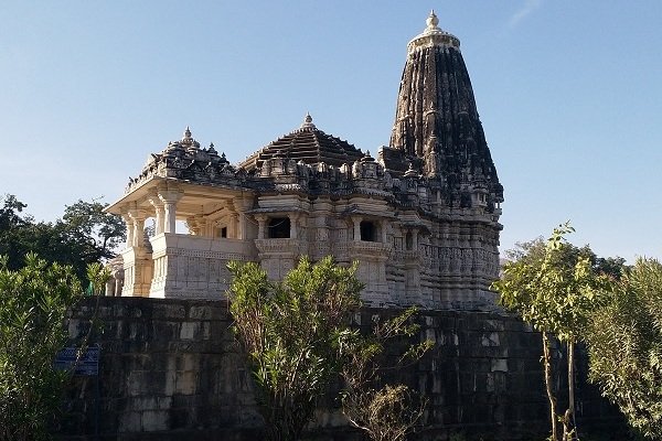 taxi-for-sun-temple-ranakpur