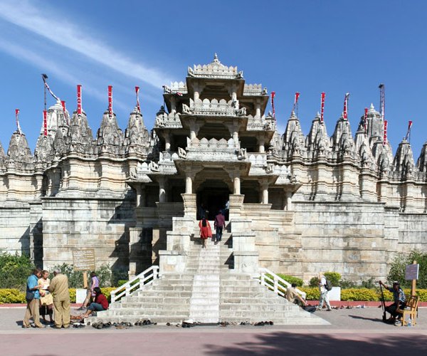 taxi-service-for-ranakpur-tour